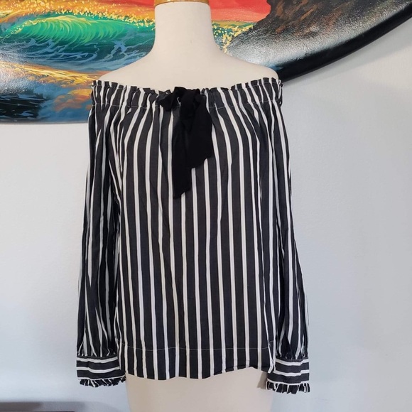 Cute J.Crew off the shoulder top - Picture 9 of 13